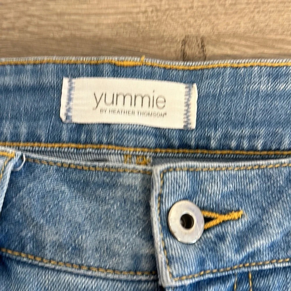 YUMMIE by Heather Thompson slim boyfriend size 25 worn once - Picture 6 of 12